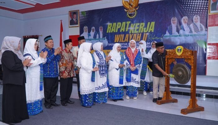 Wali Kota Tidore Buka Rakerwil II BKMT Maluku Utara dan Lantik Pengurus HISBI