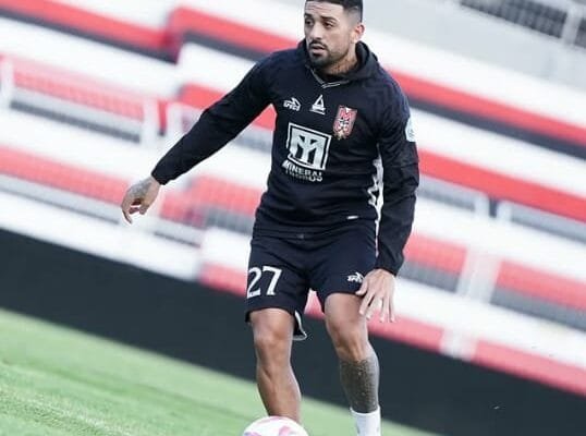   Jonathan Bustos: Masterclass Midfielder yang Siap Bersinar di Malut United FC