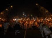 Pawai Obor Sambut Ramadhan 1446 H di Tomagoba