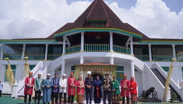 HJT Ke 917 Momen Sakral; Pihak Kesultanan dan Pemerintah Kota Tidore Kian Erat Menjaga Akar Budaya