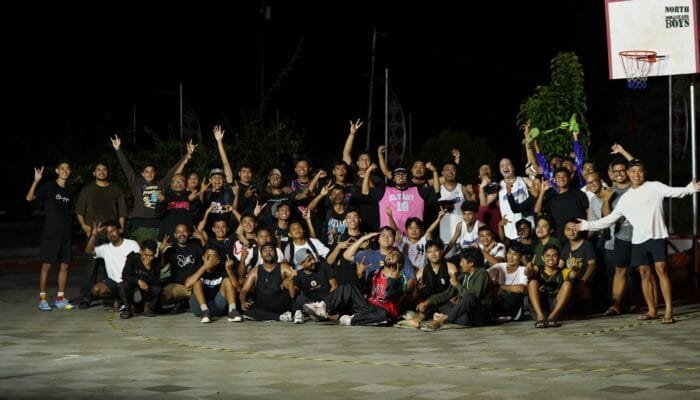 Streetball Menyala di Pantai Tugulufa, Sultan Nuku Basketball Bangun Kolaborasi lewat Seni Lapangan Asfal