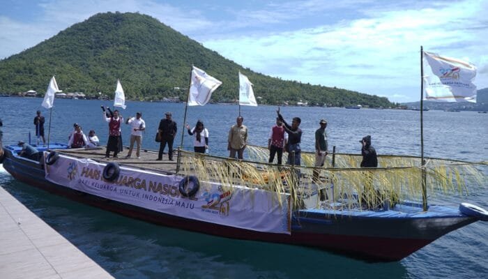 Wali Kota Tidore dan Deputi KSPK Resmi Melepas Kirab Bangga Kencana