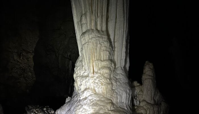 Karst Sagea di Ujung Tanduk: Rencana Tambang yang Mengancam Nadi Kehidupan