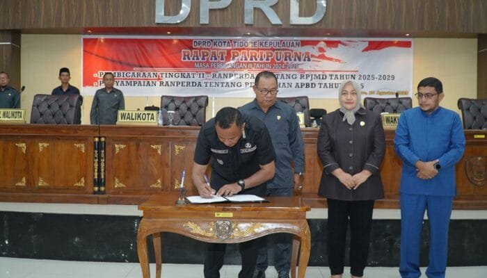 Empat Fraksi DPRD Setujui RPJMD Kota Tidore 2025–2025
