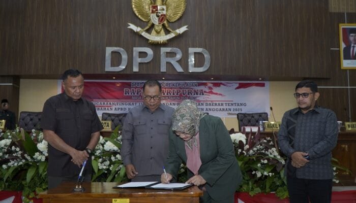 Empat Fraksi DPRD Tidore Sah Menyetujui Ranperda Perubahan APBD Tahun 2025