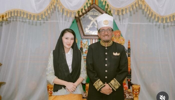Pertemuan Hangat Gubernur Sherly dan Sultan Tidore Husain Syah: Sinyal Kedewasaan Politik Maluku Utara