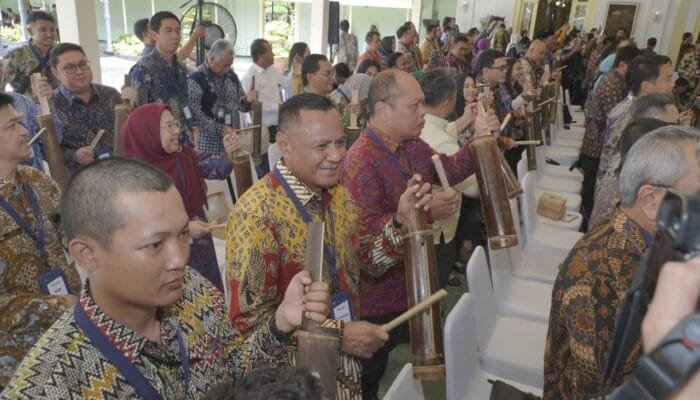 Kota Tidore Peringkat Kedua SPI se-Maluku Utara, Walikota Diundang Puncak Hakordia 2025 di Yogyakarta