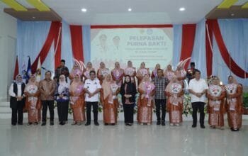 18 Kepala Sekolah dan Guru di Pulau Tidore Purna Bakti, Wali Kota Sampaikan Apresiasi