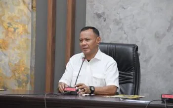 Optimalkan PAD 2026, Wali Kota Tidore Pimpin Rapat Evaluasi