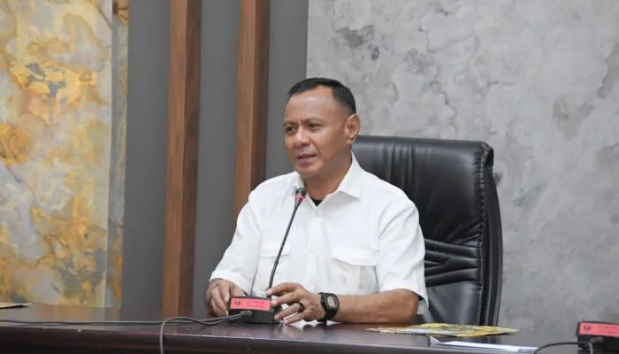 Optimalkan PAD 2026, Wali Kota Tidore Pimpin Rapat Evaluasi