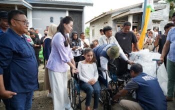 Rumah Tak Layak Huni Direhab, Erwin Senangua Tak Kuasa Tahan Haru: Terima Kasih Ibu Gubernur Sherly