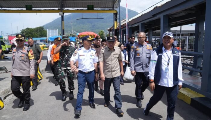 Wagub Malut Tinjau Posko Lebaran, Pastikan Mobilisasi Arus Mudik Lancar
