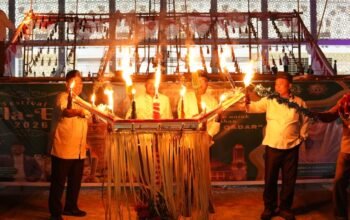 Prosesi Sora Guto, Wagub Malut Buka Secara Resmi Festival Ela-Ela 2026.