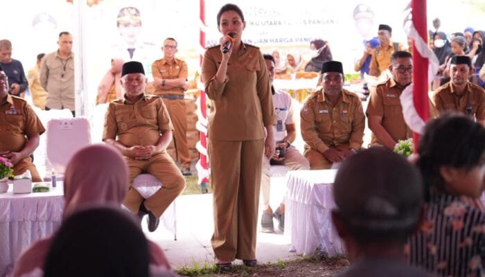 Tekan Inflasi Jelang Idulfitri 2026, Gubernur Sherly Luncurkan GPM dan Gebyar Pasar Murah di Sofifi