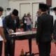 Pelantikan pejabat Pemprov Malut dilakukan oleh Sekretaris Daerah Provinsi Maluku Utara, Samsuddin A. Kadir, atas nama Gubernur Sherly Tjoanda, di Aula Lantai II Kantor Gubernur Maluku Utara, Sofifi, Rabu (15/4).