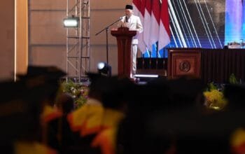 UT Ternate Resmi Diwisuda 320 Wisudawan ; Wagub Titipkan Isu UU Kepulauan
