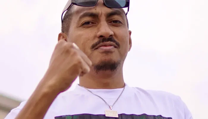 Zein Panzer: Meninggalkan Gemerlap Panggung Musik