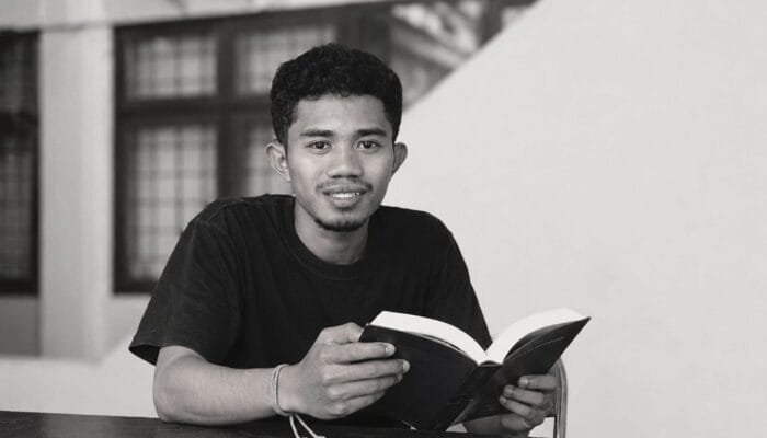 Menjemput Literasi di Tengah Riuhnya Notifikasi