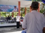 Gubernur Sherly Serahkan Bantuan Mesin Kapal, Perkuat Akses KUR dan Perlindungan Nelayan