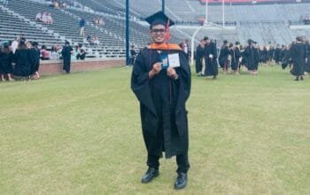 Tak Hanya Mengajar Bahasa, Taufik Menyimpan Mimpi Membangun Kampus Bahasa di Maluku Utara
