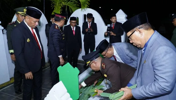 Pemkot Tidore Gelar Apel Kehormatan dan Renungan Suci di Makam Pahlawan Nasional Sultan Zainal Abidin Syah