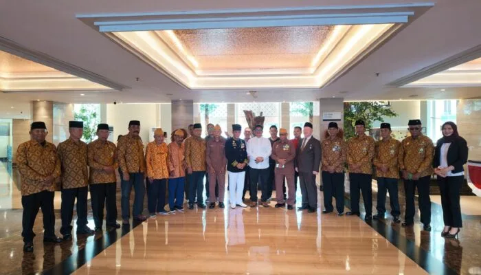Semangat Kemerdekaan Manajemen Hotel Bela Menggelar Ramah Tamah Bersama Veteran