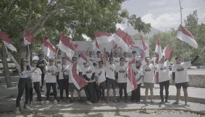 Sambut HUT RI ke-81, Sejumlah Penyelam Tidore Kibarkan Merah Putih di Bawah Laut Tugulufa