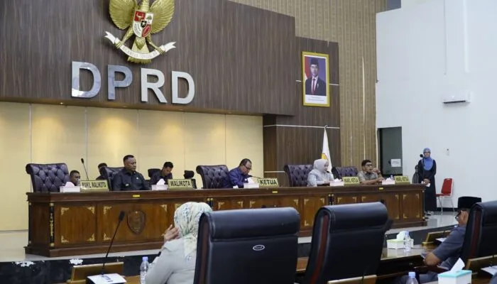 Empat Fraksi DPRD Tidore Soroti Efisiensi dan Prioritas APBD Perubahan 2026