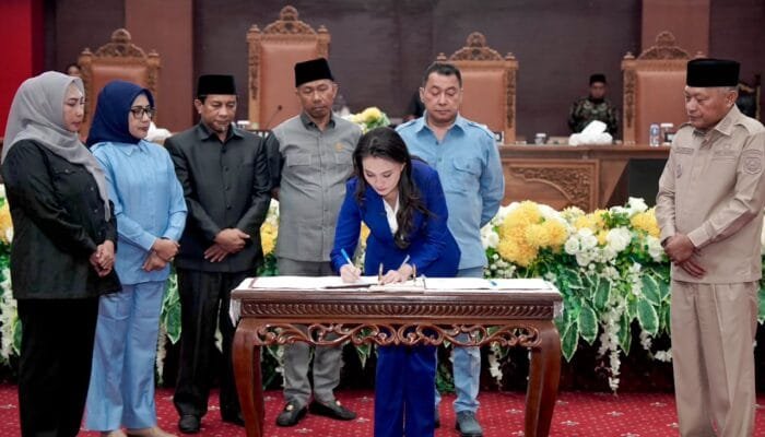 KUA-PPAS 2026 Disepakati, Gubernur Sherly: Mari Fokus Untuk Kesejahteraan Masyarakat