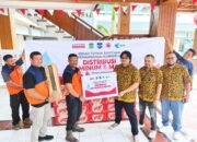 PT HM Sampoerna Salurkan Bantuan untuk Penanganan Kebakaran TPA Buku Deru-Deru