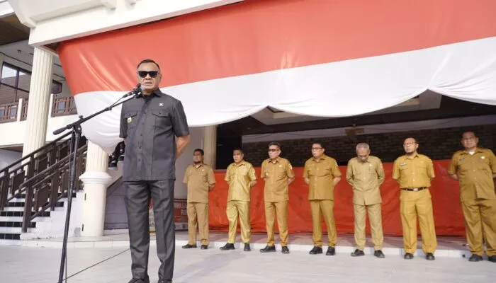 Pimpin Apel Gabungan, Wali Kota Tidore Tegaskan ASN Wajib Jadi Contoh dalam Pembatasan Aktivitas Hari Jumat